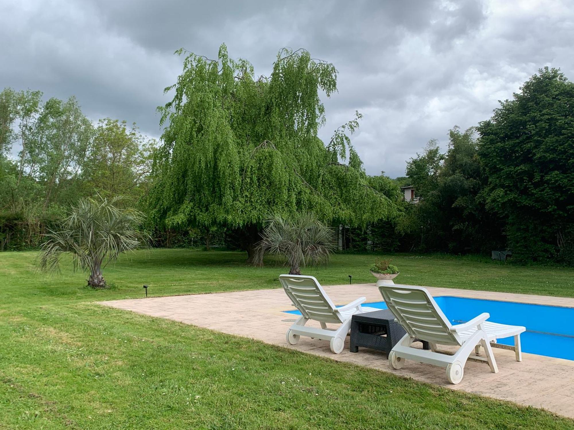 Appartement Familial Au Bord De La Marne, Jardin 8000M2, Piscine, Court De Tennis, Terrasse, Parking Gratuit Proche Disneyland Isles-les-Villenoy Exterior photo