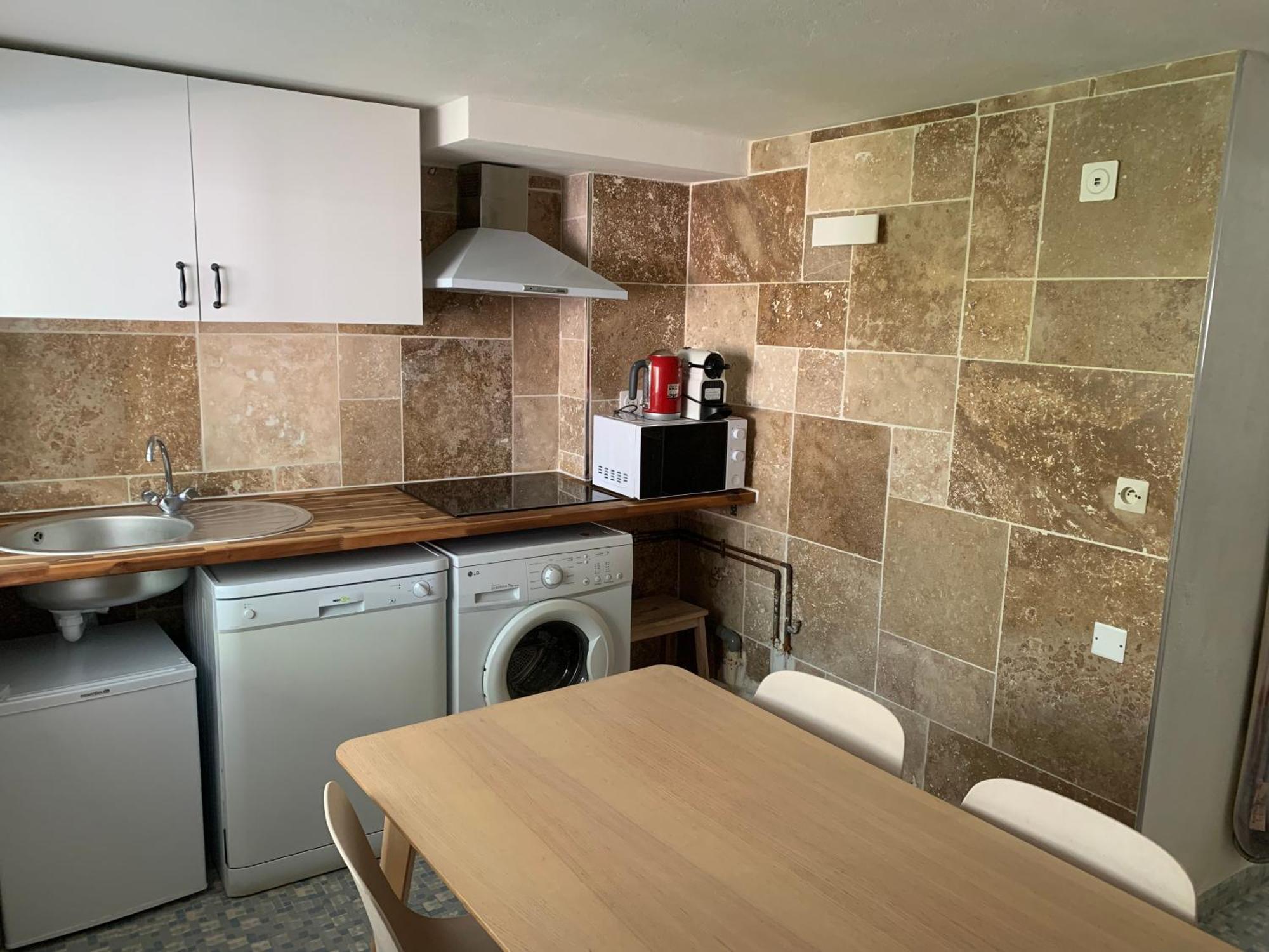 Appartement Familial Au Bord De La Marne, Jardin 8000M2, Piscine, Court De Tennis, Terrasse, Parking Gratuit Proche Disneyland Isles-les-Villenoy Exterior photo